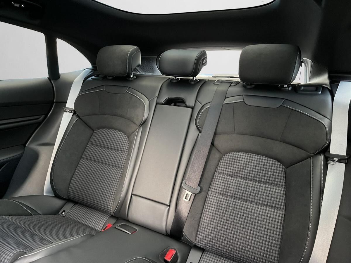 Porsche Taycan Sport Turismo Sport Chrono,BOSE,Head-Up,InnoDrive