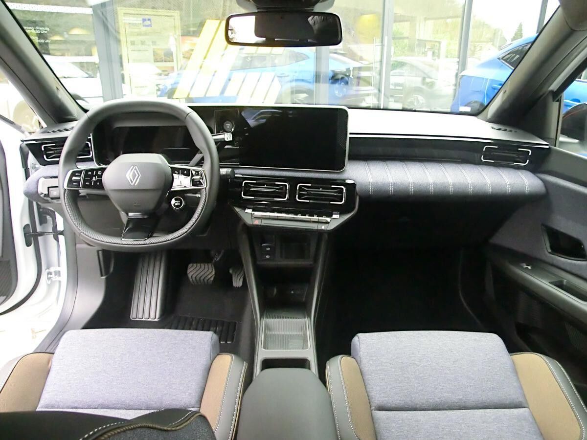 Renault 5 TECHNO 120 PS Batterie  40 KW in Perllmutt Weiß Dach Black oder andere Farben mit Aufpreis