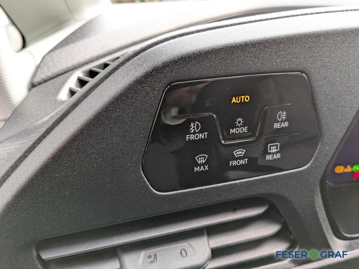 Volkswagen Caddy Maxi 7-Sitzer Heckflügelt. Allwetterreifen