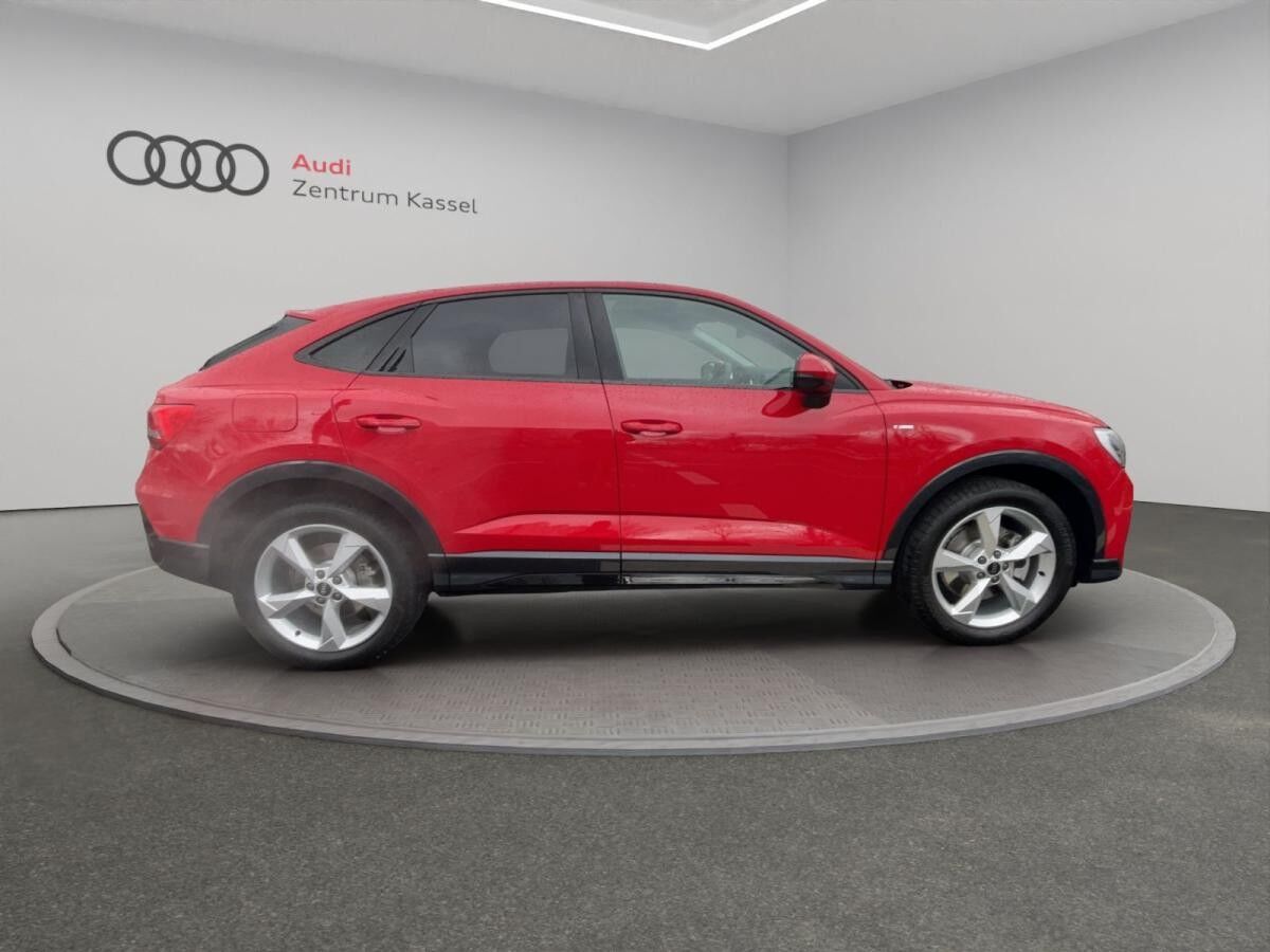 Audi Q3 SB 45 TFSI e S line LED Navi Alcantara AHK