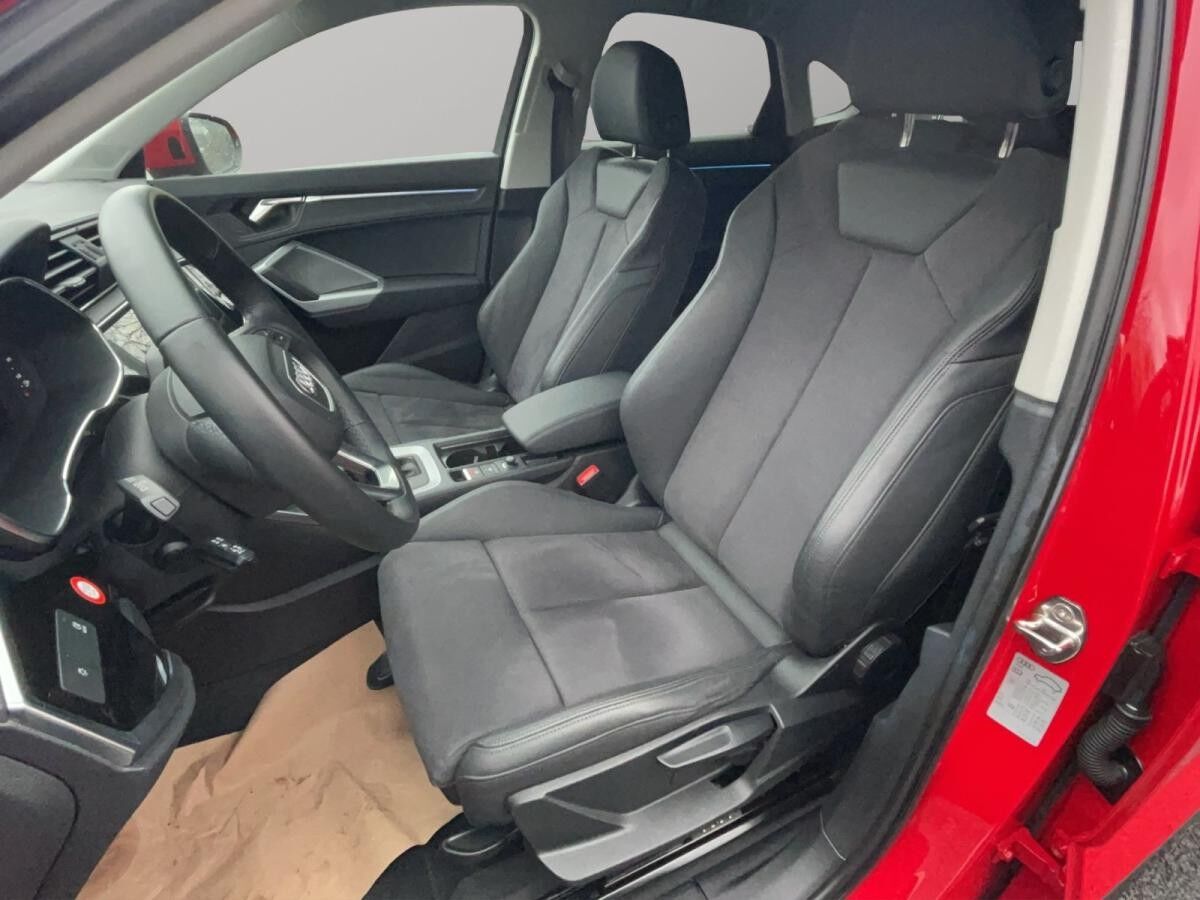 Audi Q3 SB 45 TFSI e S line LED Navi Alcantara AHK