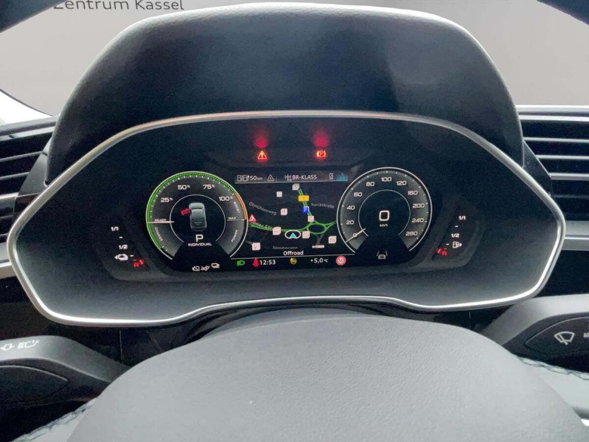 Audi Q3 SB 45 TFSI e S line LED Navi Alcantara AHK