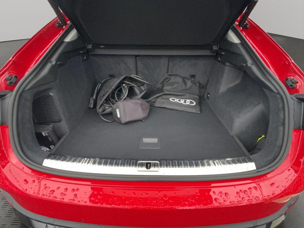 Audi Q3 SB 45 TFSI e S line LED Navi Alcantara AHK