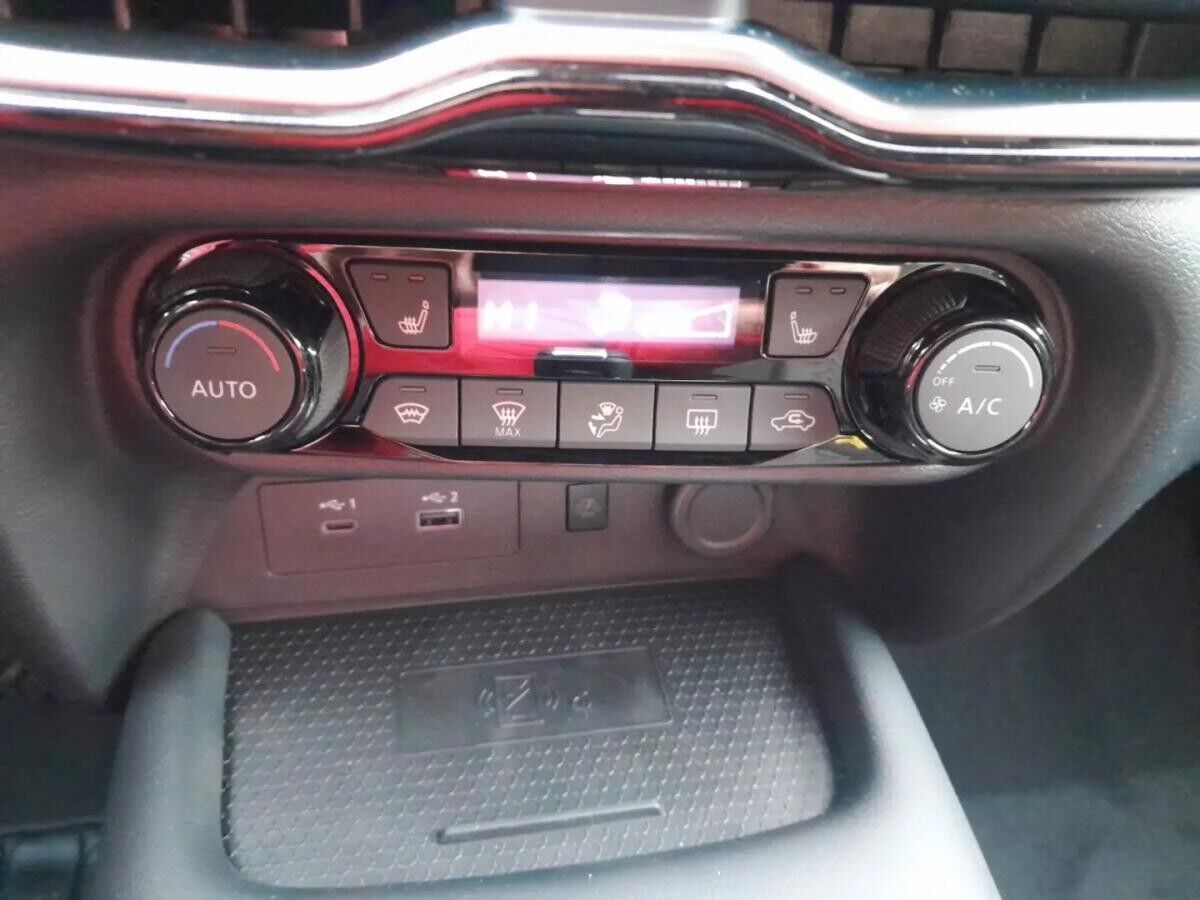 Nissan Juke 1.0 DIG-T DCT N-Sport Navi ALU Frontscheibe beheizt