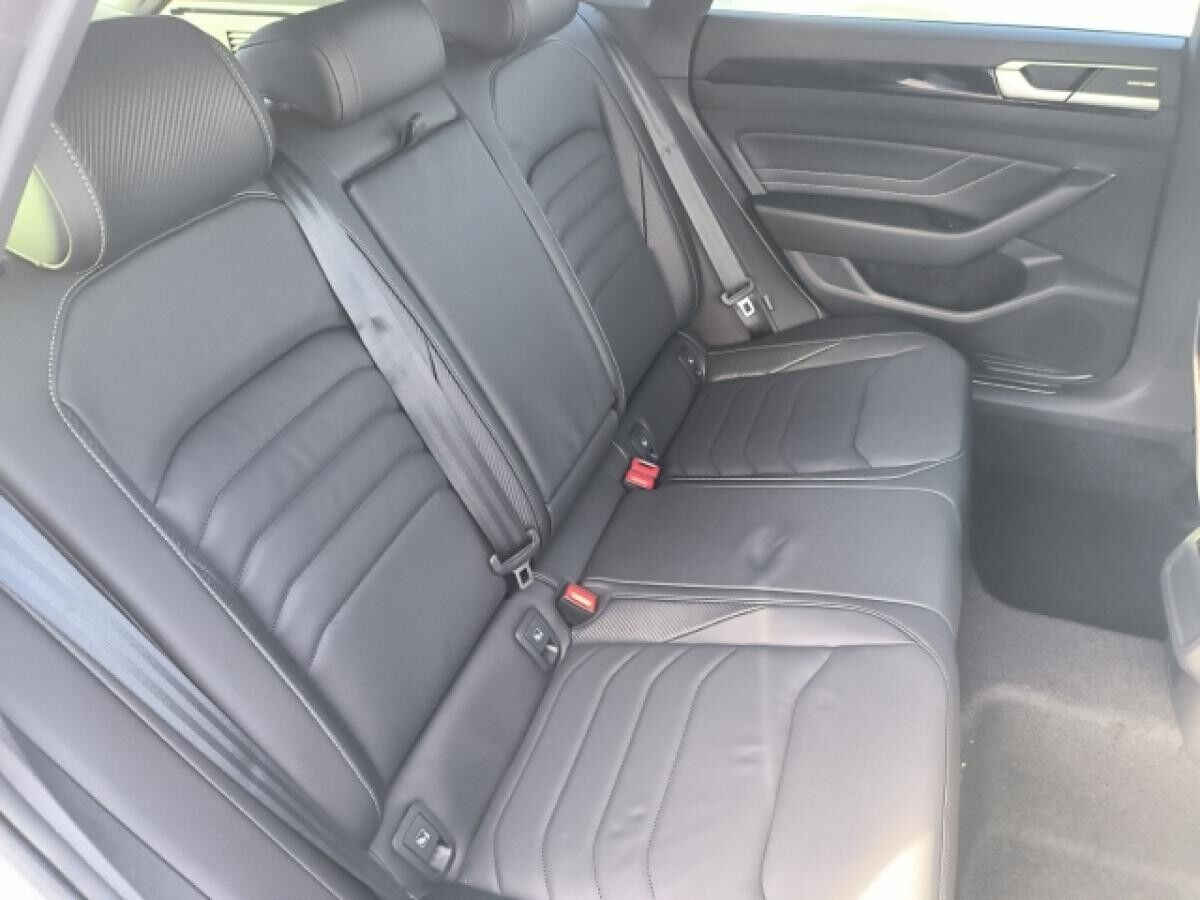 Volkswagen Arteon Shooting Brake 4Motion R-Line 2,0 TDI SCR DSG AHK Soundsyst. Klima Navi Leder IQ.Light