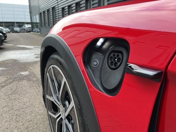 Porsche Taycan 4 Cross Turismo SportChrono,HD Matrix,BOSE,InnoDrive,Pano.