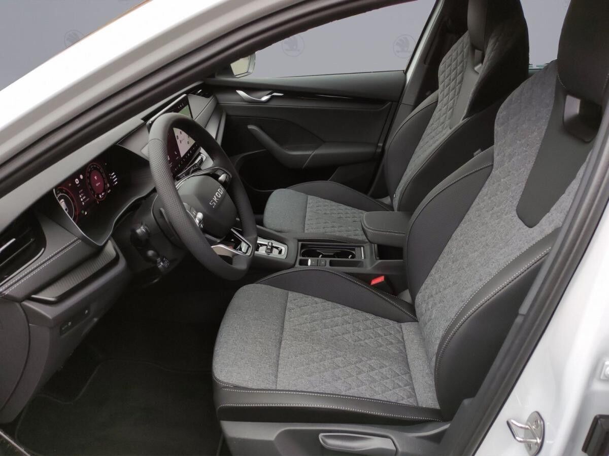 Skoda Octavia Combi Sportline 2.0 TDI DSG ACC LED NAVI