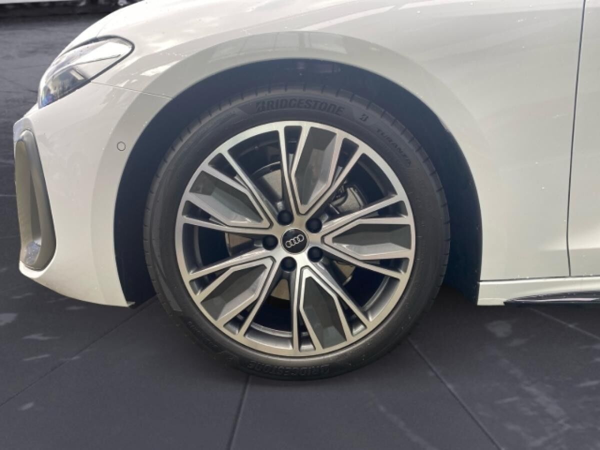 Audi A5 Avant S line TFSI 150 kW ACC/NAVI/RFK/EPH+++