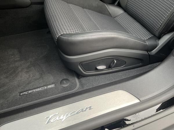 Porsche Taycan Sport Turismo Sport Chrono,BOSE,Pano.,Privacy,Head-Up