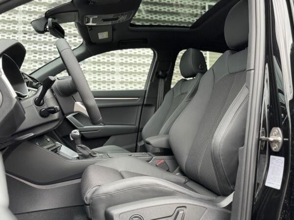 Audi Q3 S line 35 TDI MATRIX*VIRTUAL*SONOS*PANO*AHK