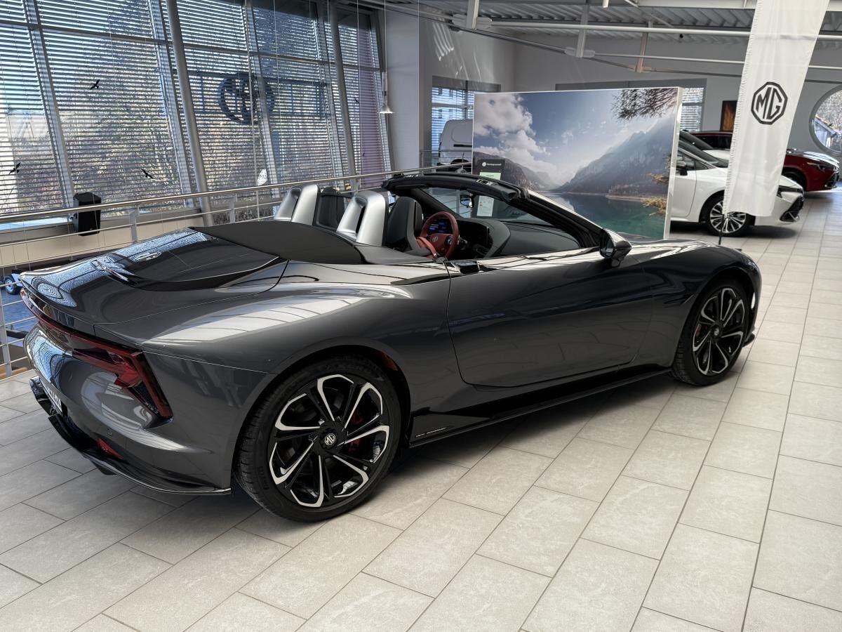 MG Cyberster X-Power