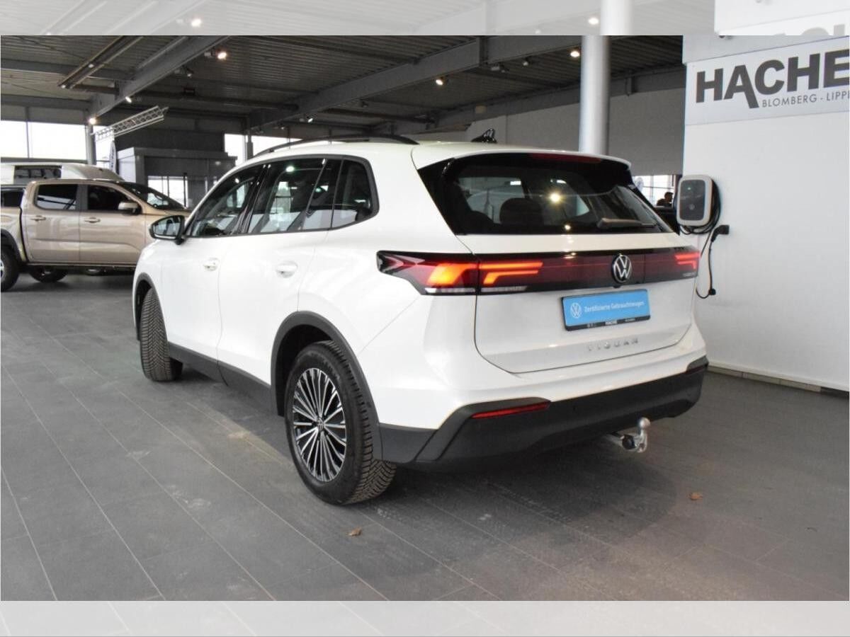 Volkswagen Tiguan Life 2.0 TDI DSG NAVI LED AHK PDC SHZ