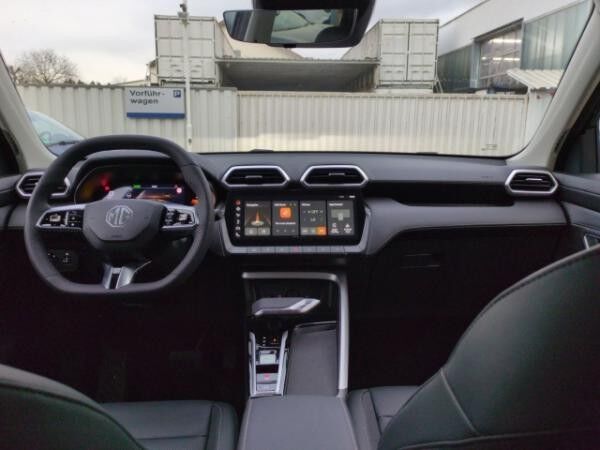 MG ZS Hybrid+ Luxury 1.5l  *Farbe wählbar*