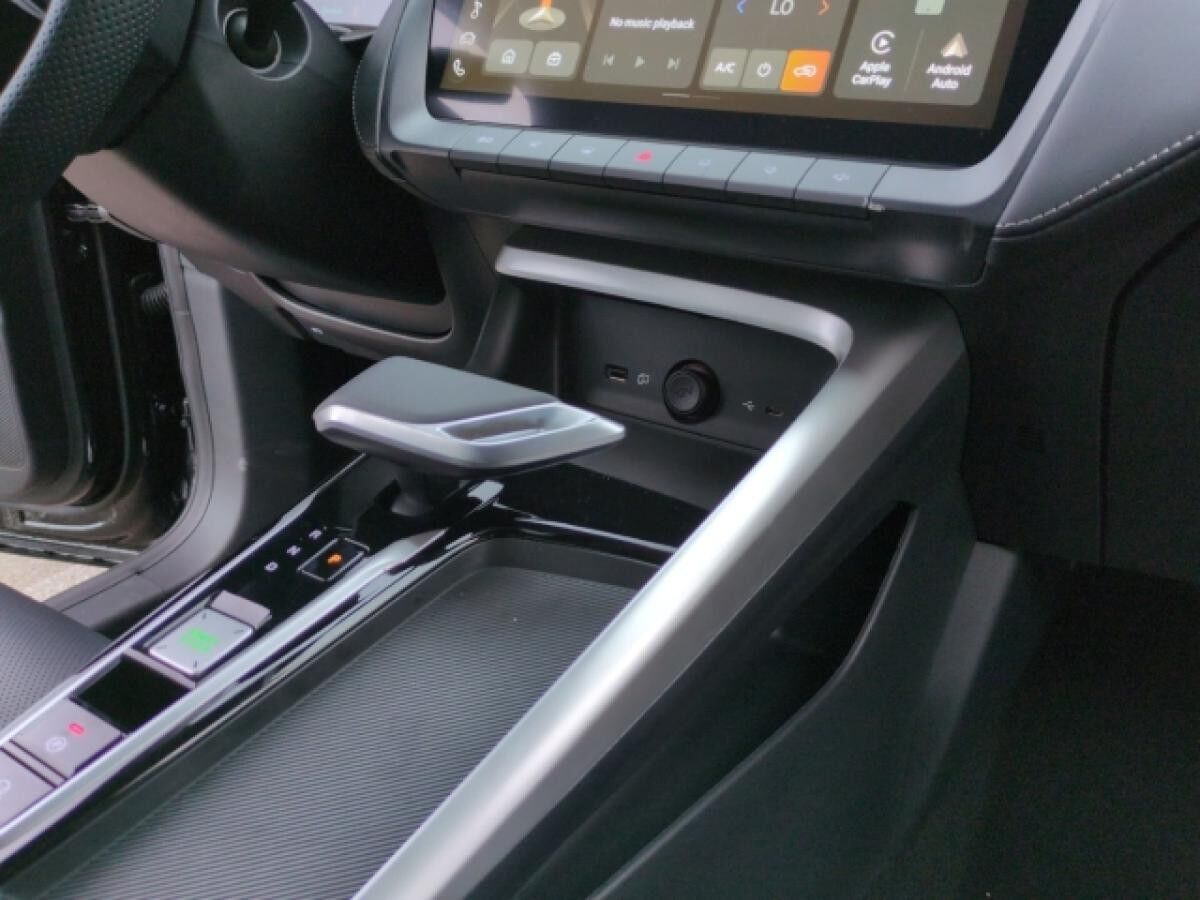 MG ZS Hybrid+ Luxury 1.5l  *Farbe wählbar*