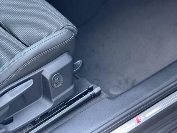 Audi Q3 S line 35 TDI NAVI*MATRIX*AHK*PANO*VIRTUAL*SONOS