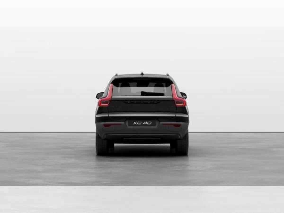 Volvo XC40 Volvo XC40 Plus Black Edition Volvo XC40 Volvo XC40 Plus Black Edition