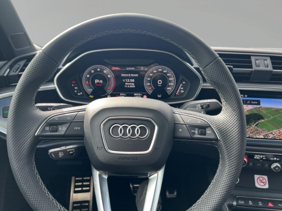 Audi Q3 Sportback 35 TFSI S line Matrix Kamera AHK Navi virtual
