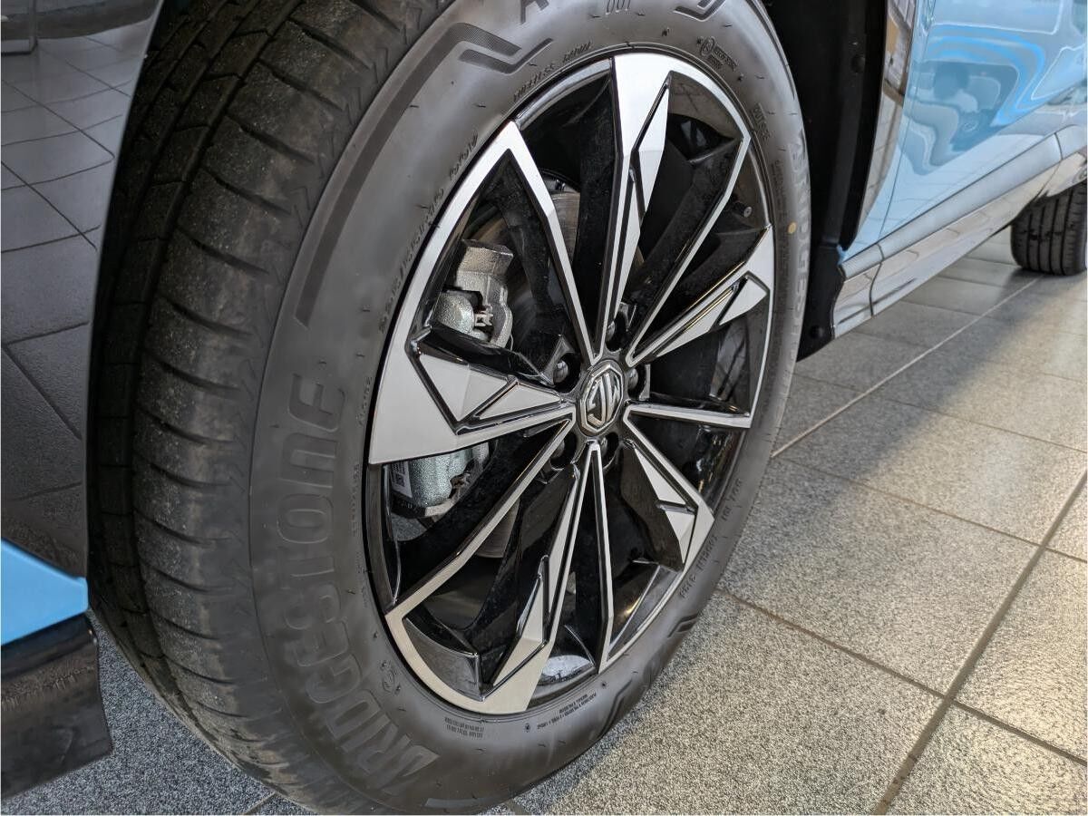 MG HS 1,5 T Luxury Automatik