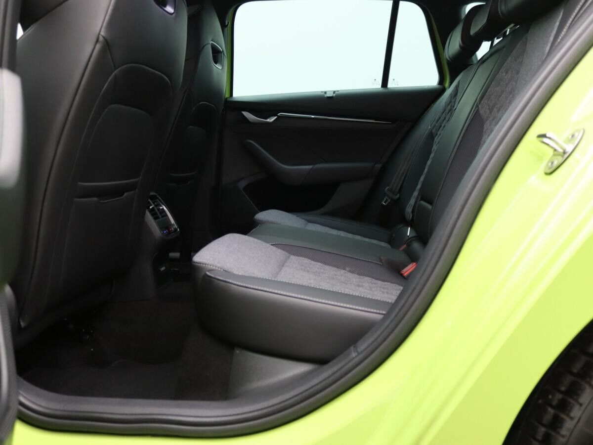 Skoda Octavia Combi Sportline 2.0TDI DSG/ Matrix, Navi