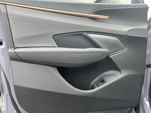 Cupra Terramar VZ 2.0 TSI ACC/Akebono/HUD/Navi/HD-Matrix/Panorama/Sennheiser/20"