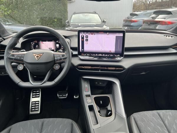 Cupra Terramar VZ 2.0 TSI ACC/Akebono/HUD/Navi/HD-Matrix/Panorama/Sennheiser/20"