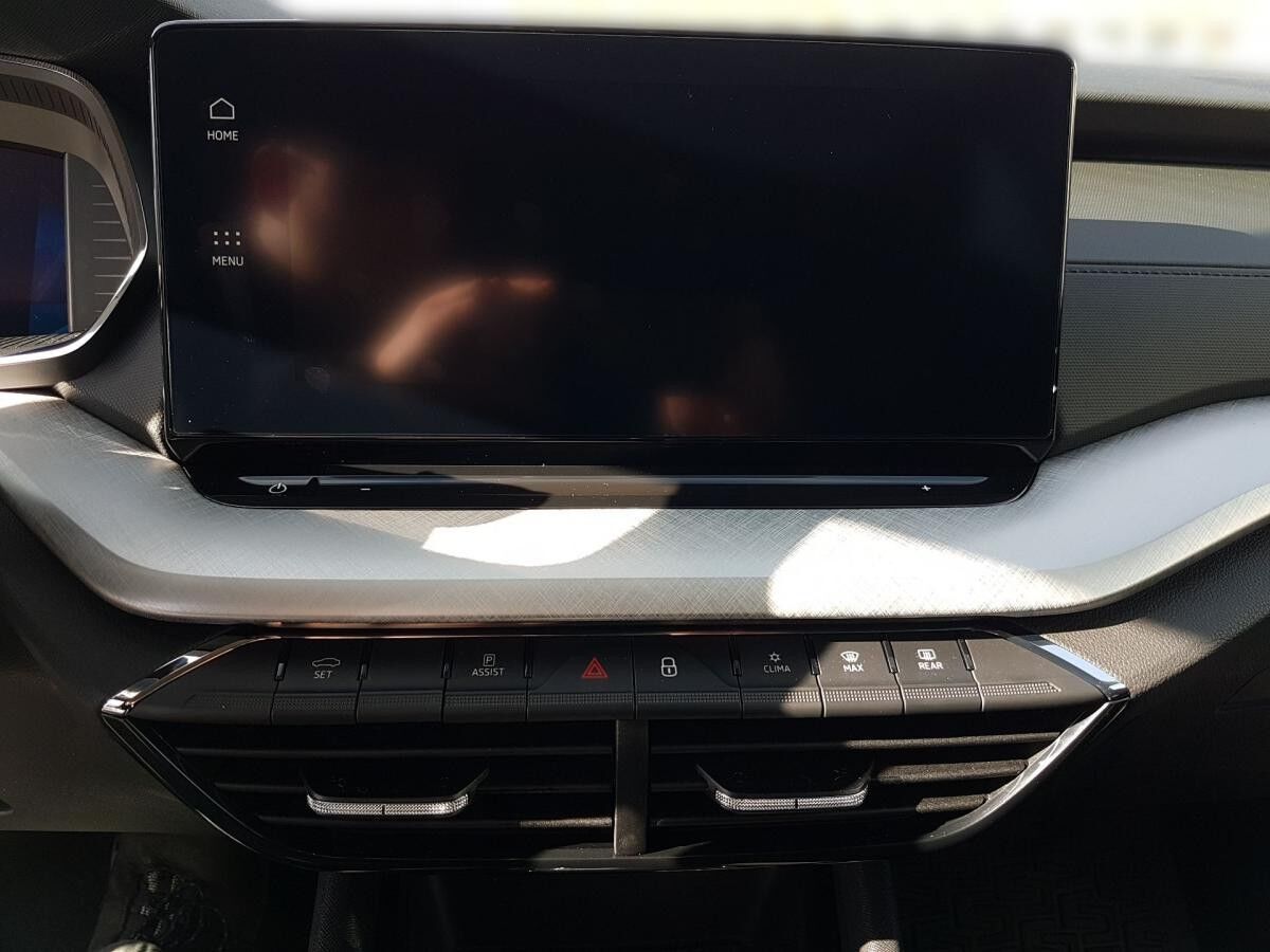 Skoda Octavia Combi Tour 2.0 TDI DSG NAVI/FSE/LED/KESSY