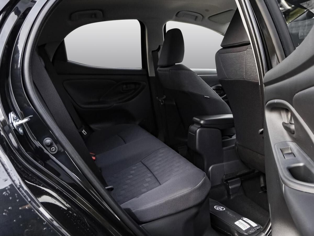 Toyota Yaris Hybrid Team D *WINTERPAKET*