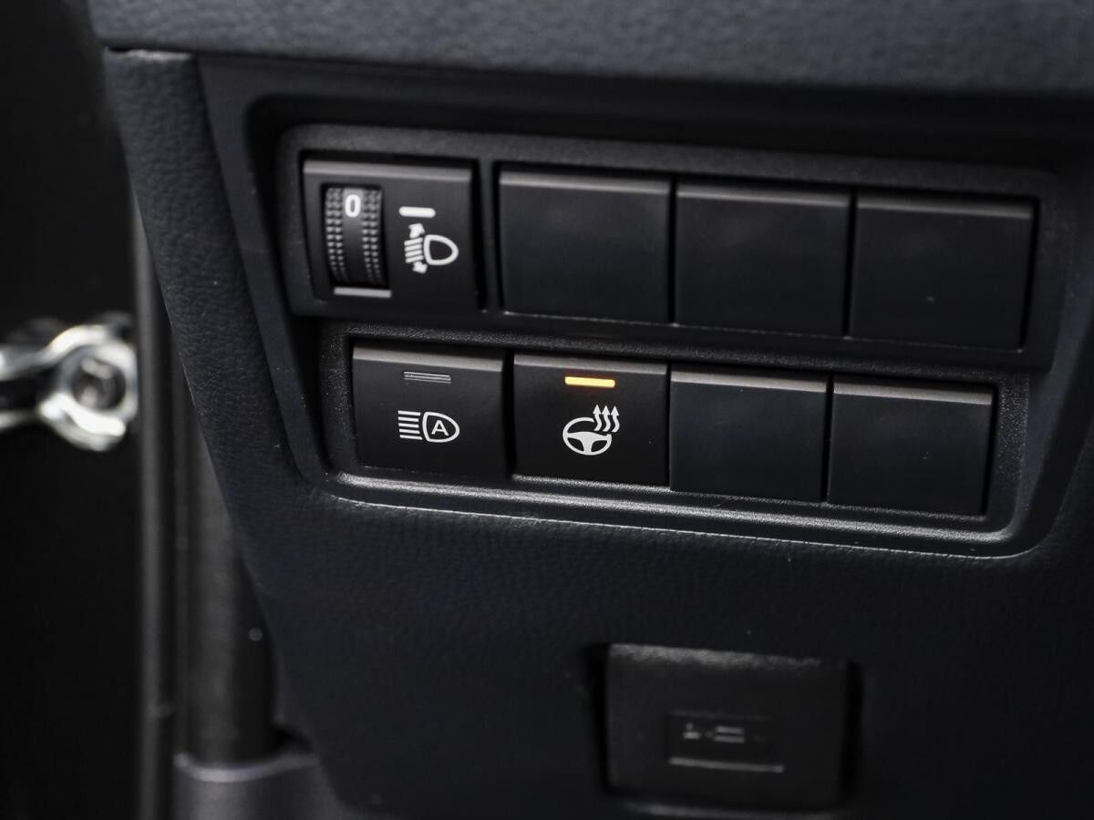 Toyota Yaris Hybrid Team D *WINTERPAKET*