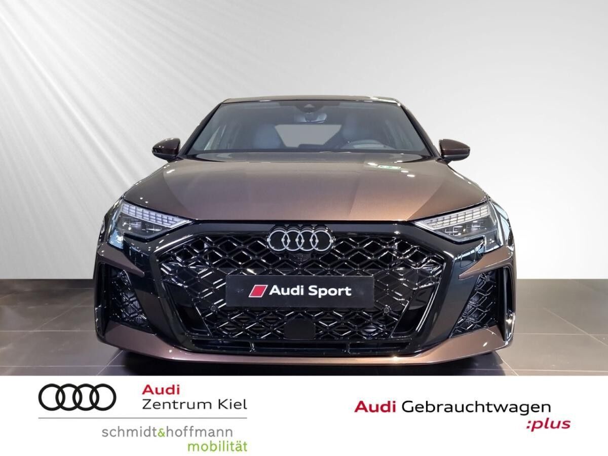 Audi RS3 Limousine *MACADAMIA METALLIC*SPORTABGAS*SCHALEN*PANO*VMAX280*SONOS*