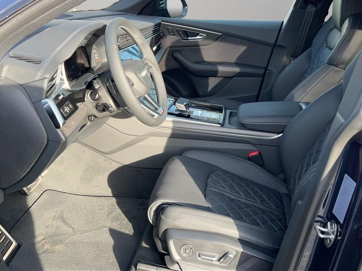 Audi Q8 SUV 50 TDI quattro tiptronic+AHK+PANO+WKR