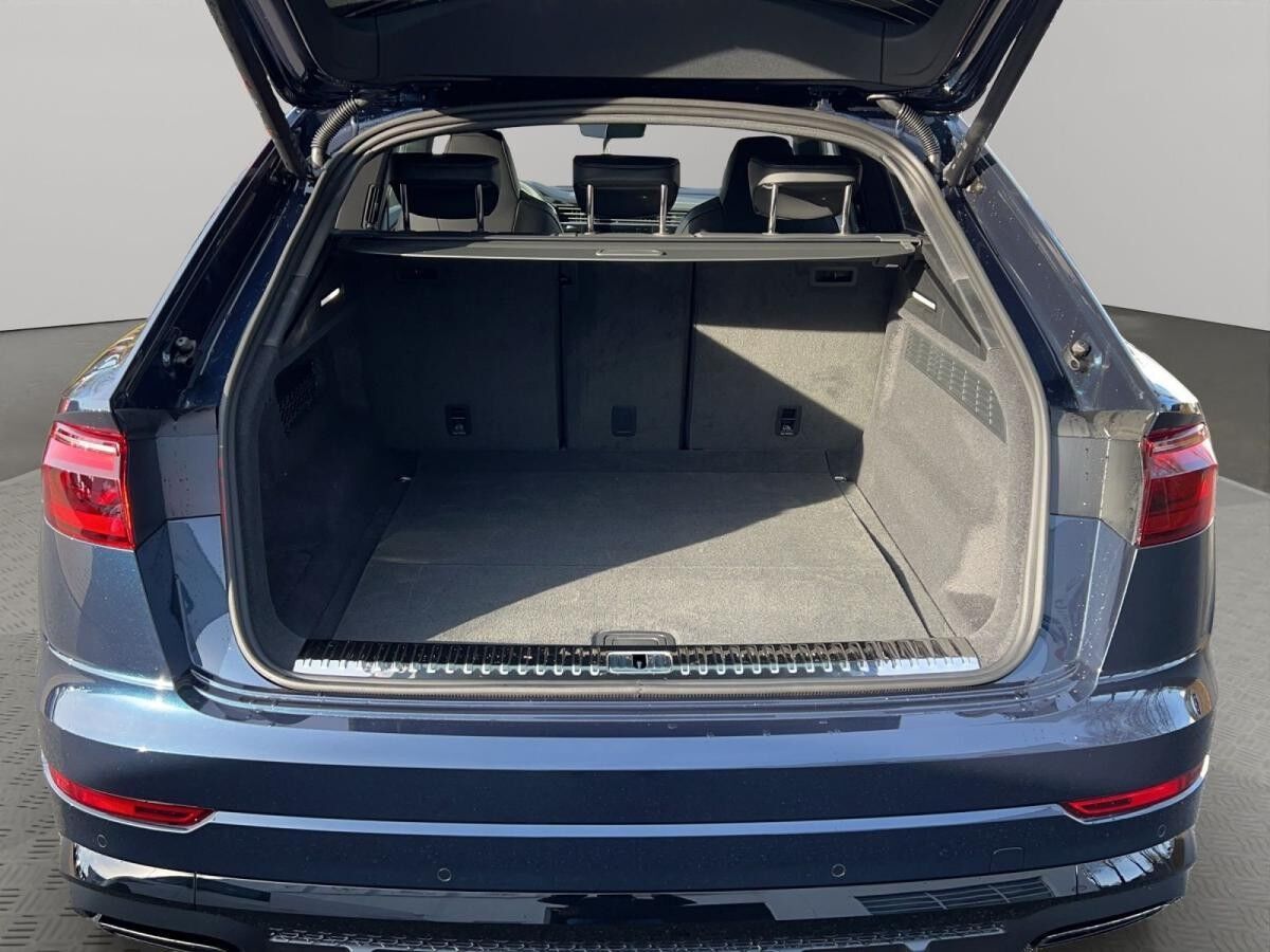 Audi Q8 SUV 50 TDI quattro tiptronic+AHK+PANO+WKR