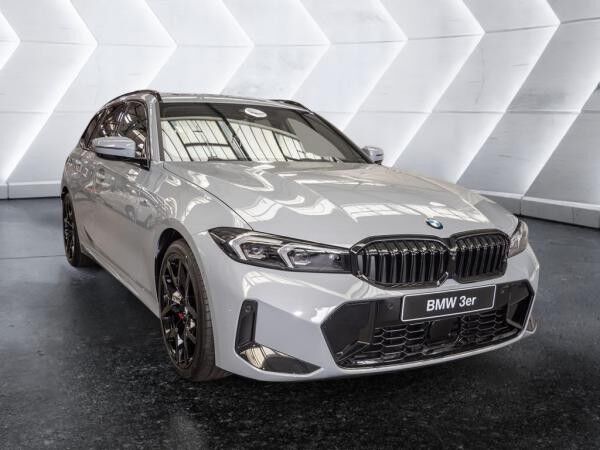 BMW 330 i xDrive Touring LAGERWAGENAKTION BMW 330 i xDrive Touring LAGERWAGENAKTION