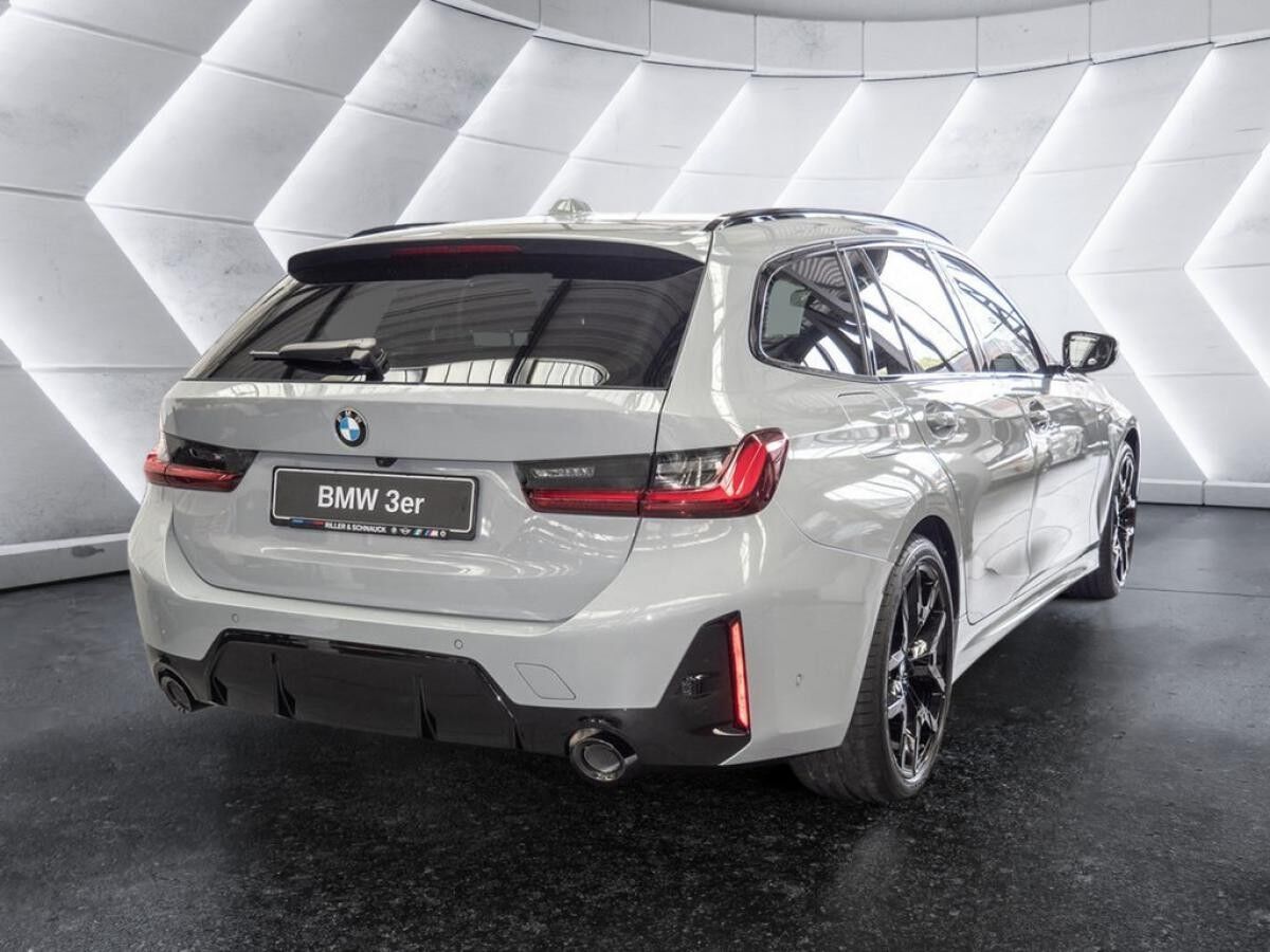 BMW 330 i xDrive Touring LAGERWAGENAKTION BMW 330 i xDrive Touring LAGERWAGENAKTION