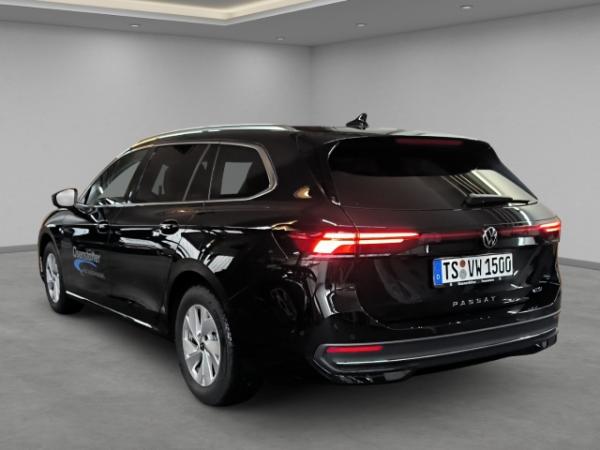 Volkswagen Passat Business 1,5 eTSI DSG AHK Keyless SHZ LED