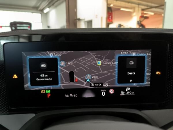 Volkswagen Passat Business 1,5 eTSI DSG AHK Keyless SHZ LED