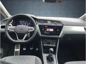 Volkswagen Touran MOVE 1.5 TSI 7-Sitzer ACC NAVI SHZ PDC