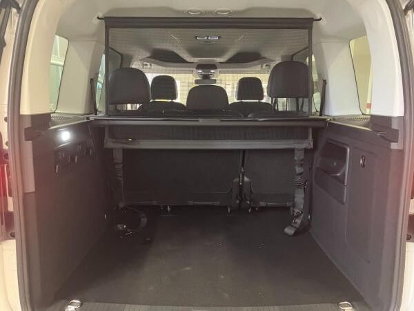 Volkswagen Caddy Edition 2,0 l TDI DSG AHK*STH*NAVI