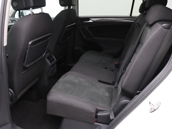 Volkswagen Tiguan Allspace Highline 2.0TDI DSG 4M/ Pano,AHK
