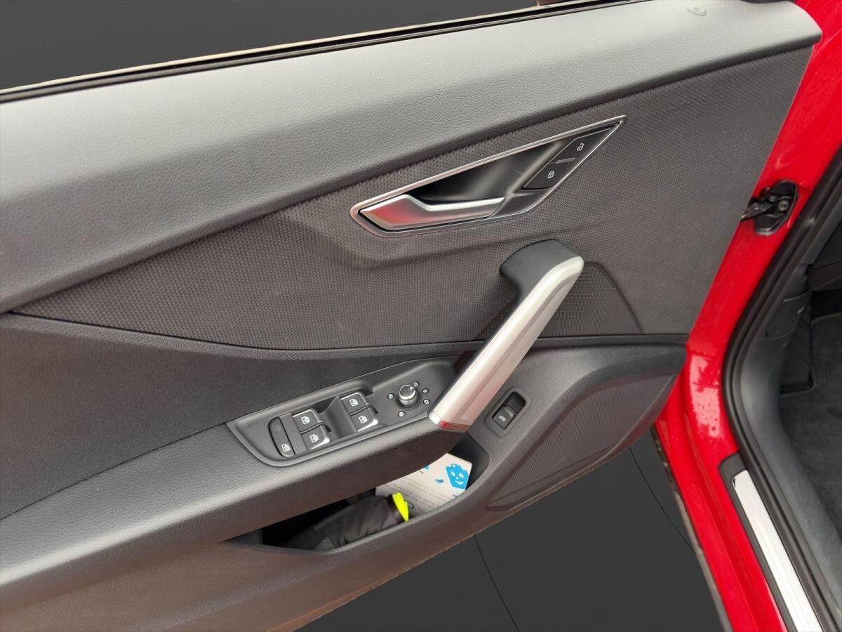 Audi Q2 advanced 35 TFSI MATRIX+KAMERA+CARPLAY