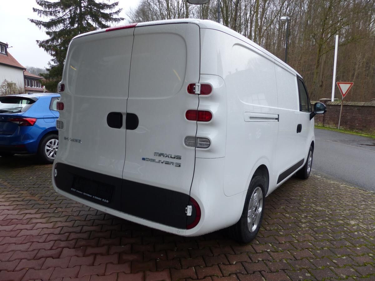 MAXUS eDeliver 5 **Elektro-64 kwh - L1**