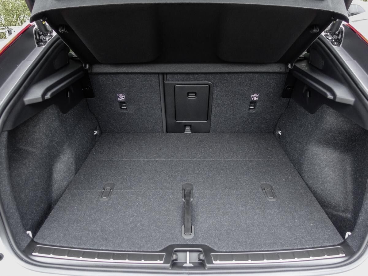 Volvo C40 Range Extended Ultimate  20 Zoll uvm.