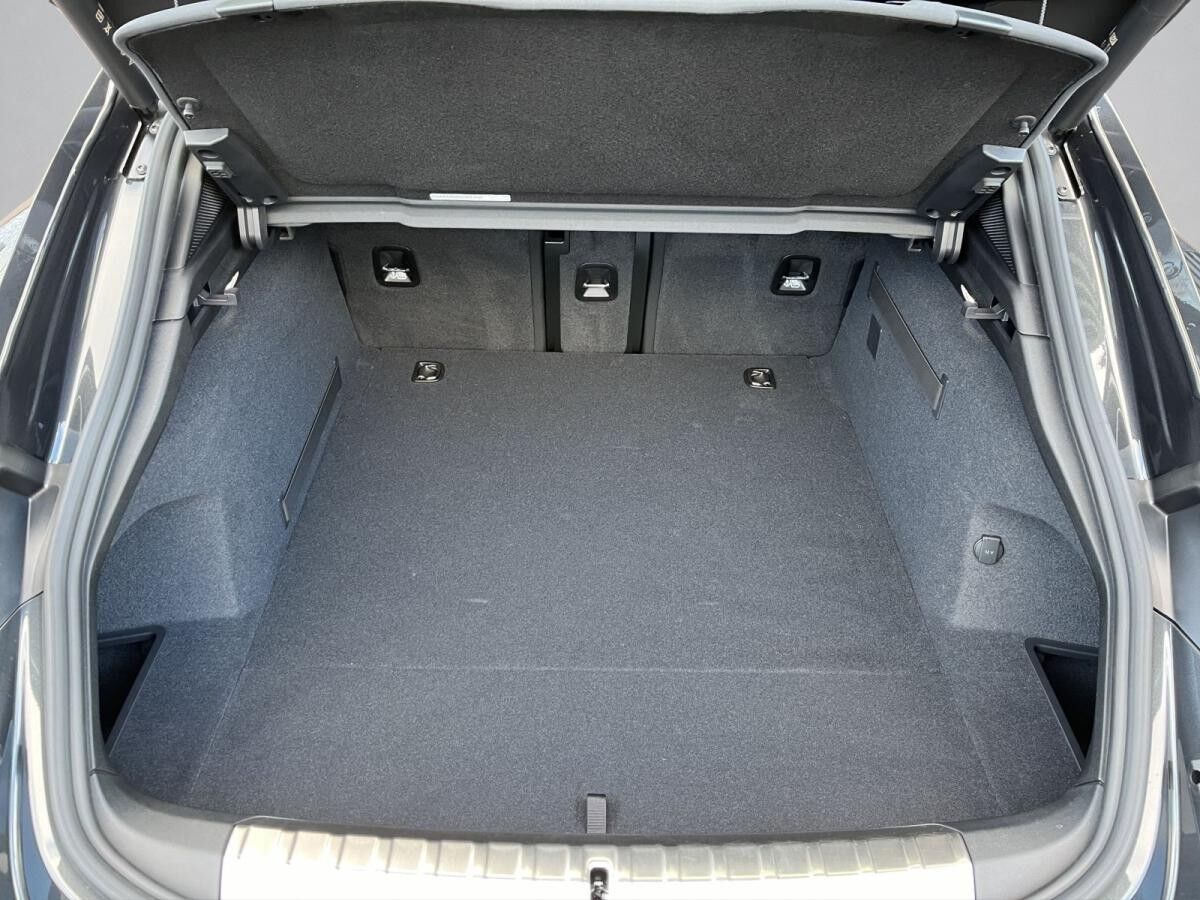 Porsche Taycan Sport Turismo Sport Chrono,BOSE,Head-Up,InnoDrive