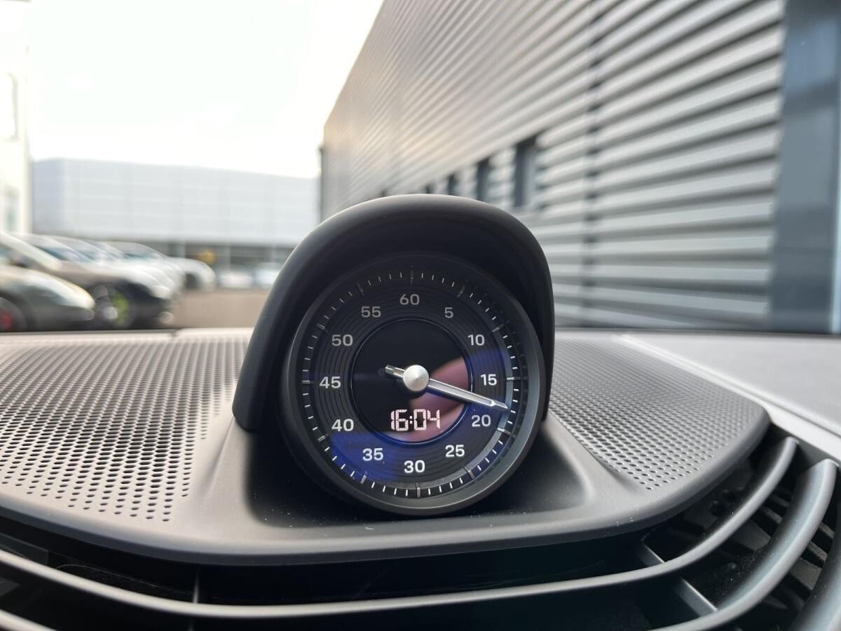 Porsche Taycan Sport Turismo Sport Chrono,BOSE,Head-Up,InnoDrive