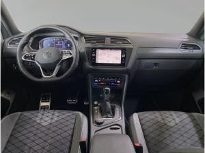 Volkswagen Tiguan Allspace 2,0 TSI R-Line 4Mot AHK Matrix HuD Standhzg.