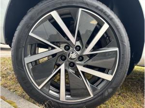 Skoda Kamiq Selection 1.0 TSI - 18" Alu, AHK, 7 Gang DSG