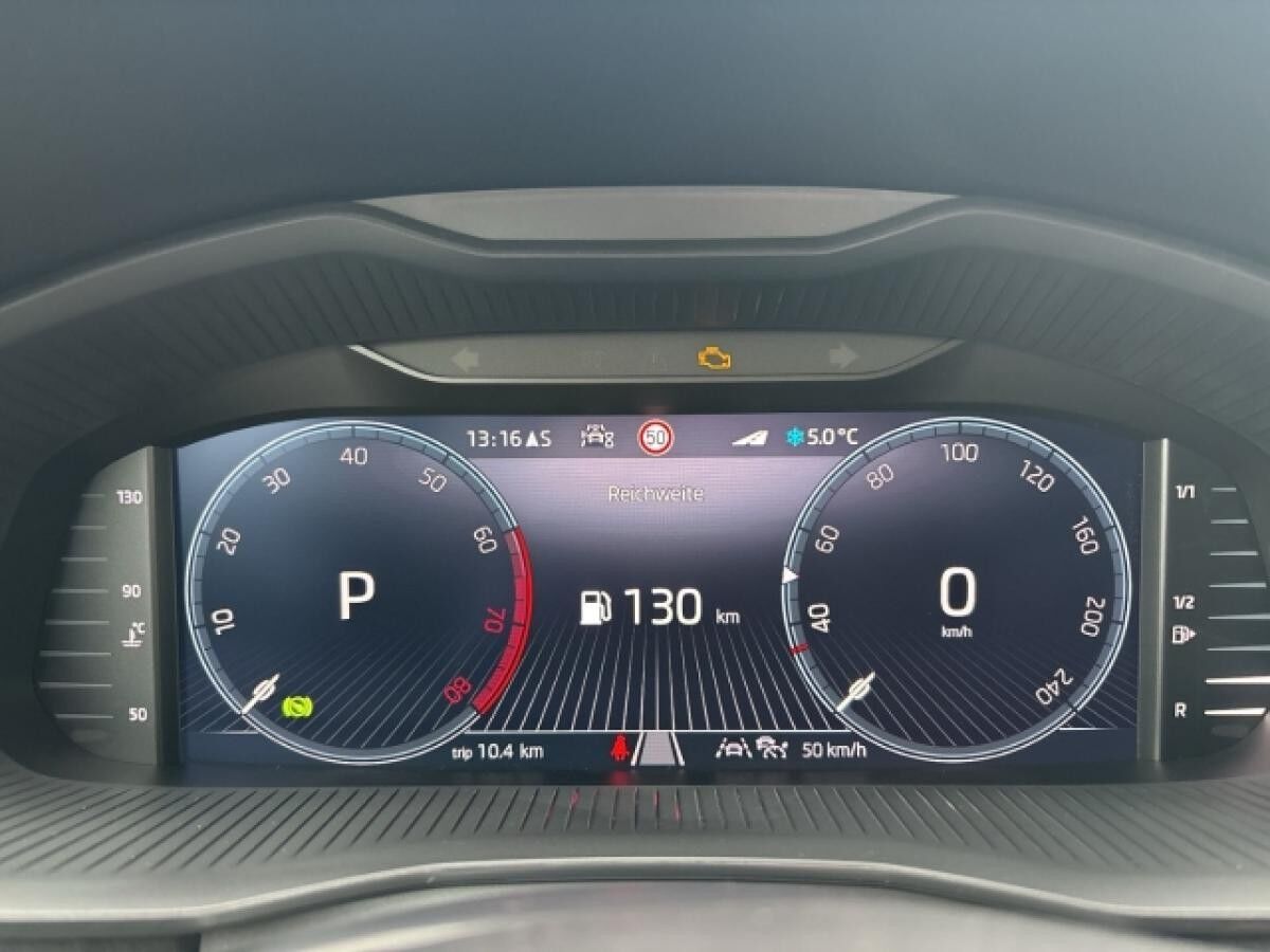 Skoda Kamiq Selection 1.0 TSI - 18" Alu, AHK, 7 Gang DSG