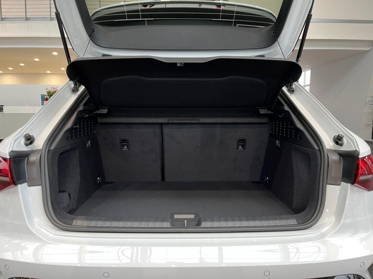 Audi A3 Sportback S line 35TFSI S tr. KamNavi,LED