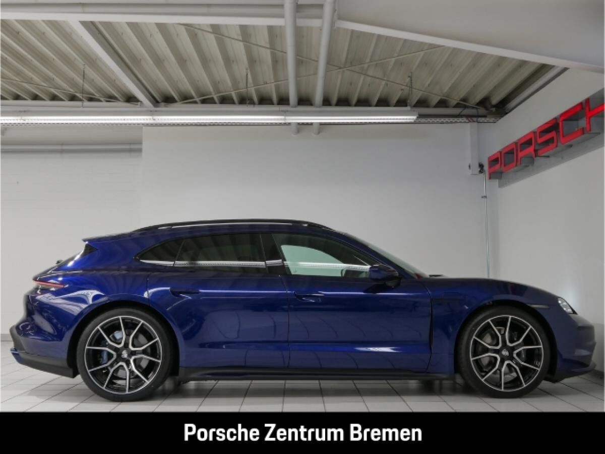 Porsche Taycan 4S Sport Tourismo Panomara Bose Head Up