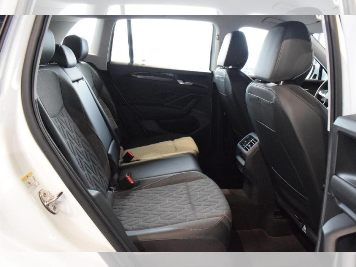 Volkswagen Tiguan Life 2.0 TDI DSG NAVI LED AHK PDC SHZ