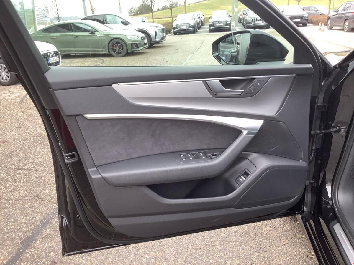 Audi A6 Avant S line 50 TDI quattro tiptronic Audi A6 Avant S line 50 TDI quattro tiptronic